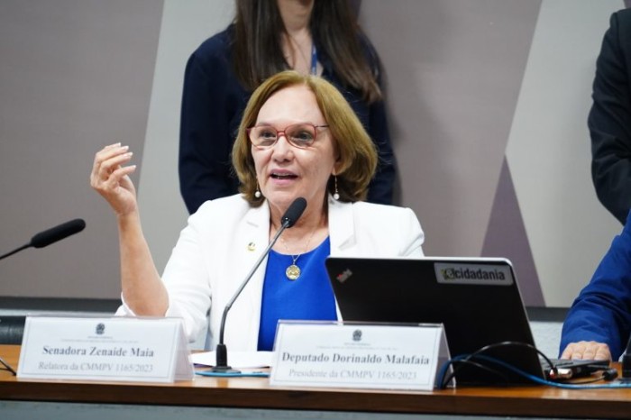 Comissão mista vota parecer à MP do Mais Médicos