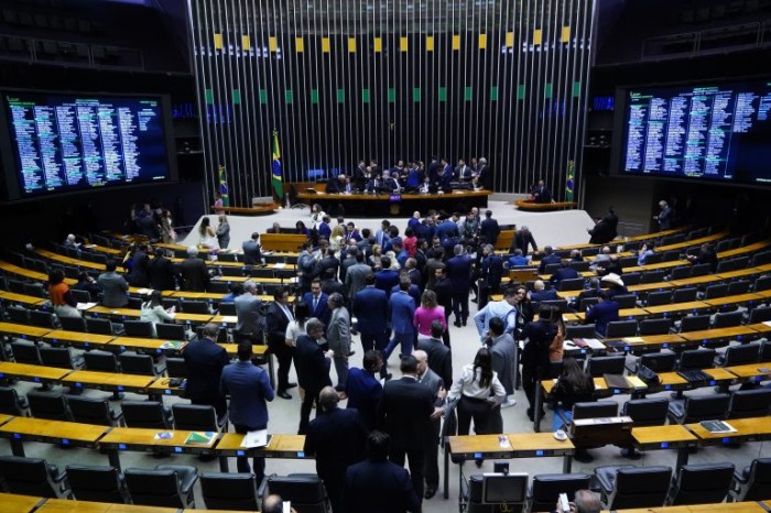 Deputados analisam projeto do marco temporal das terras indígenas; acompanhe