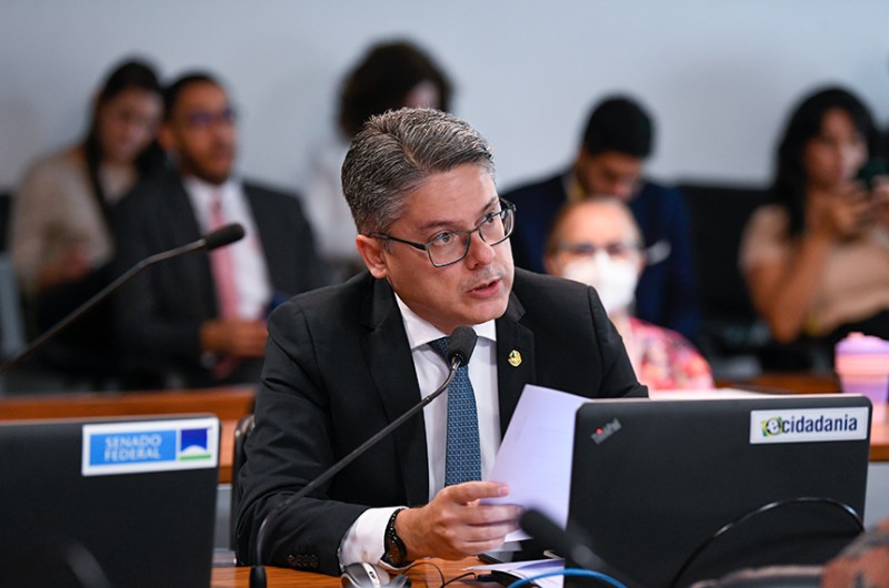 Projeto que facilita localização de doador de medula é aprovado pela CAS