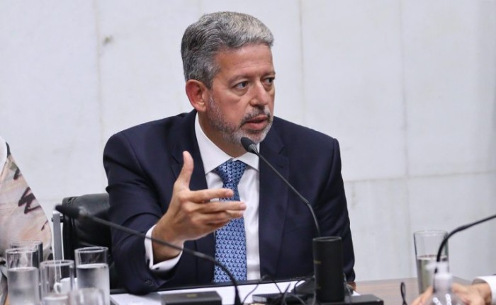 Lira diz que votação do novo arcabouço fiscal fica para agosto
