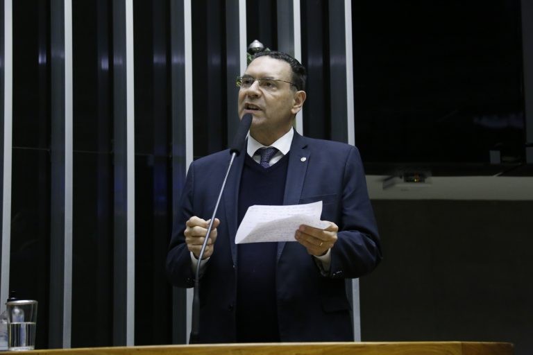 Comissão aprova mudança em benefícios fiscais para empresas que investem em ciência e tecnologia