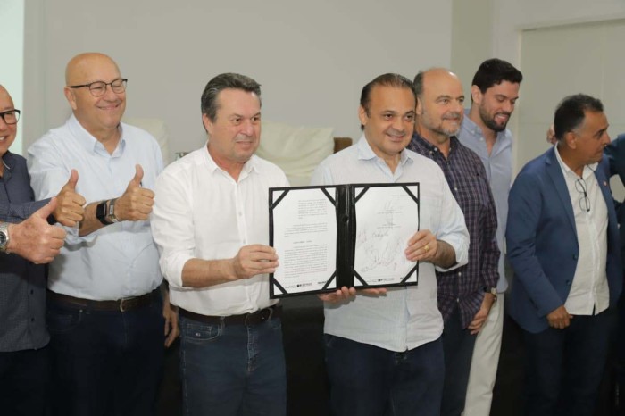 Paraná e São Paulo firmam cooperação para potencializar a região de Angra Doce