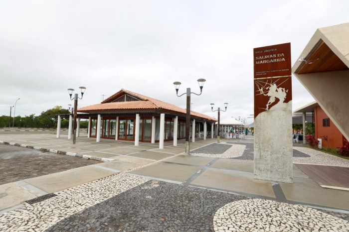 Governo do Estado entrega Base Náutica de Salinas da Margarida; equipamento vai dinamizar turismo da região