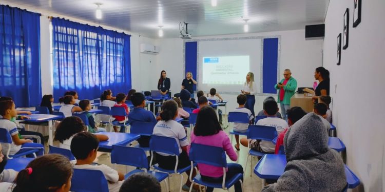 Parceria entre Semed e Semeagro orientam alunos das escolas municipais sobre riscos das queimadas