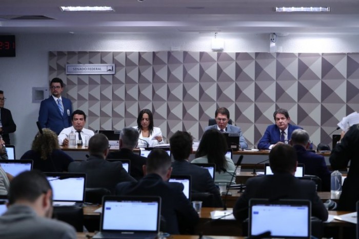 CPMI aprova convocação de hacker preso pela Polícia Federal