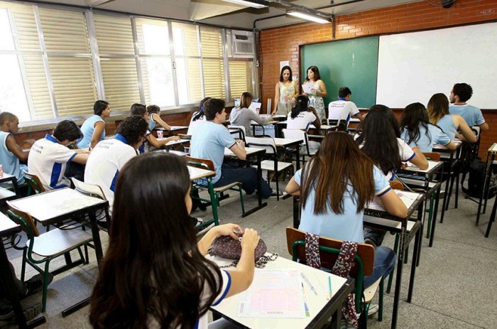 CAS e CE debaterão psicólogo e assistente social na rede pública