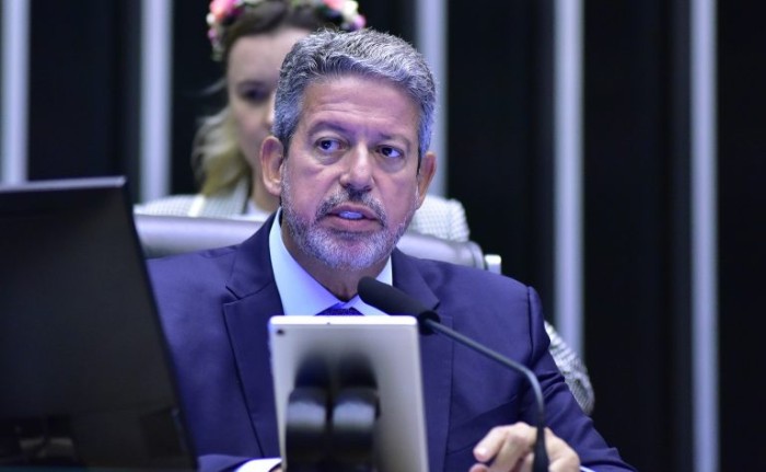 Lira destaca avanços institucionais e diz que democracia está consolidada
