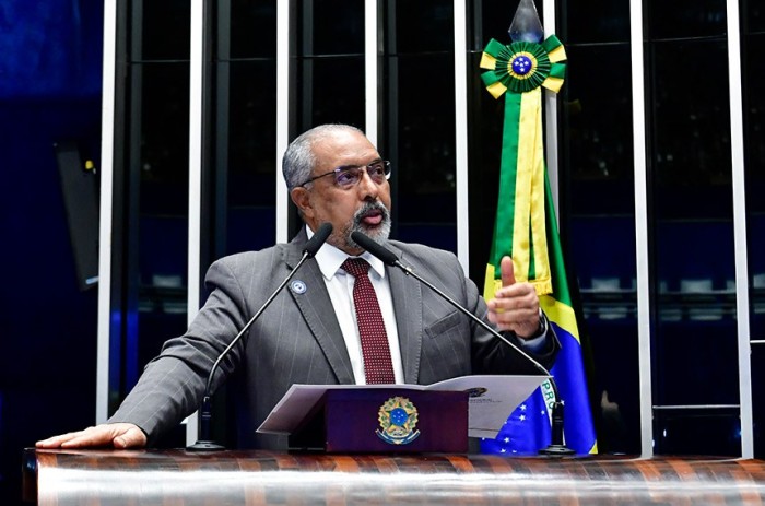 Paim destaca seminário sobre tragédia da Boate Kiss