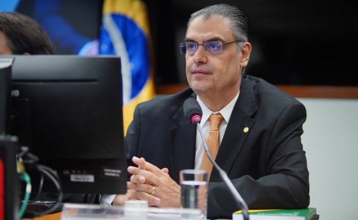 Comissão sobre direito digital debate poder normativo e poder regulador
