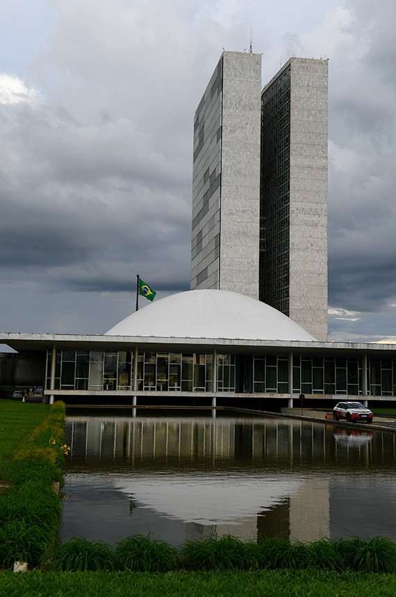 Senado recebe MP que amplia margem do consignado