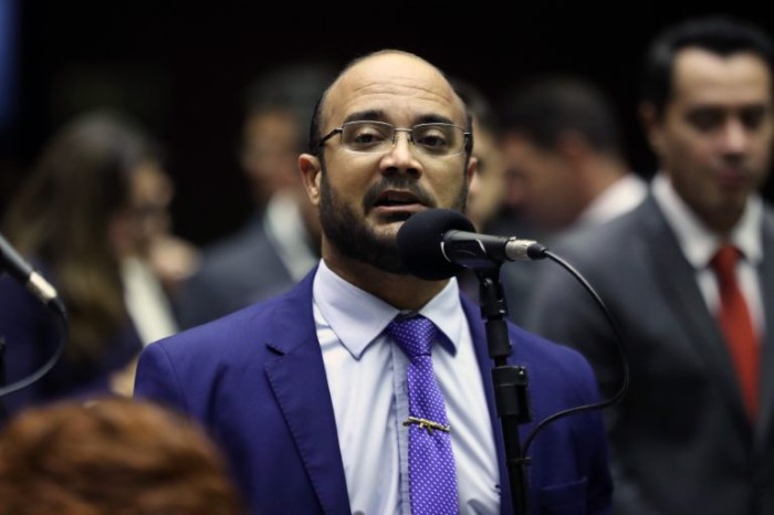 Projeto aprovado em comissão define natureza das instituições comunitárias de ensino