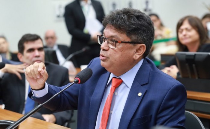 Comissão debate inclusão de pessoas com deficiência no mercado de trabalho