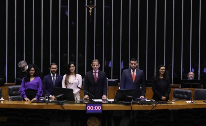 Em sessão solene na Câmara, especialistas apontam desafios diante do envelhecimento da população