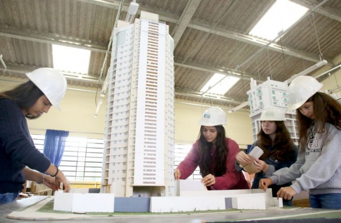 Audiência discute como ampliar a educação técnica de jovens no Brasil