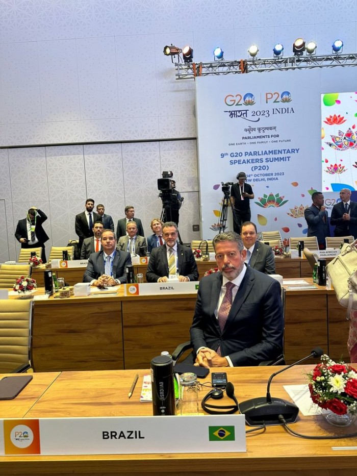 Em reunião de parlamentos na Índia, Lira reafirma posição do Congresso brasileiro na defesa do meio ambiente