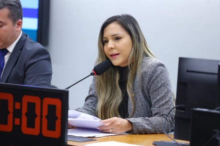 Comissão aprova exame de paternidade mesmo com registro de filiação em cartório