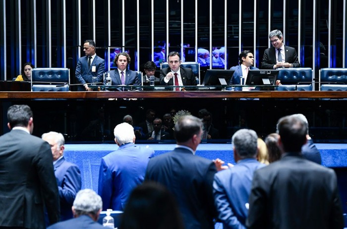 Equilíbrio fiscal depende de aprovação de projetos até o fim do ano