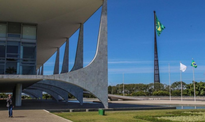 Lula conversa com Putin sobre conflitos no Oriente Médio e na Ucrânia