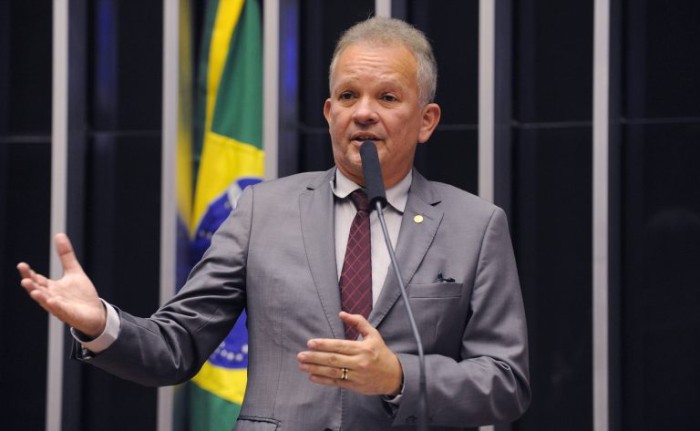 Comissão aprova projeto que obriga órgãos públicos a oferecer tecnologia assistiva para pessoas com deficiência