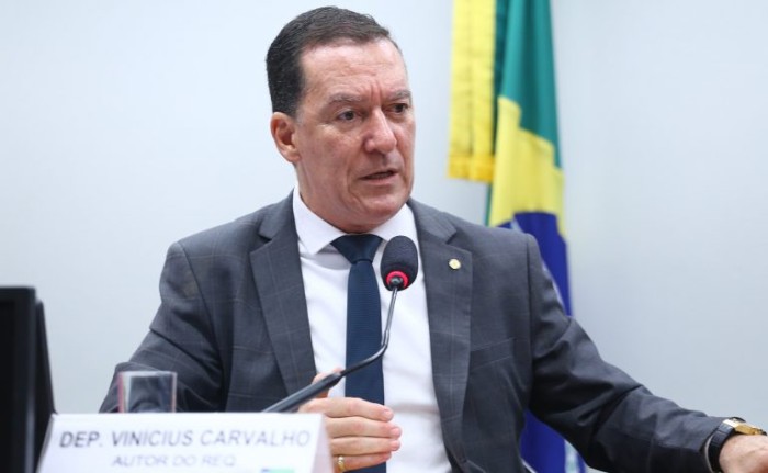 Relator é contra indenizar por dano moral a perda de tempo do consumidor