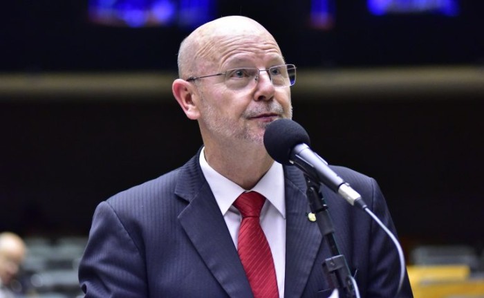 Comissão aprova seguro-desemprego para trabalhadores rurais temporários