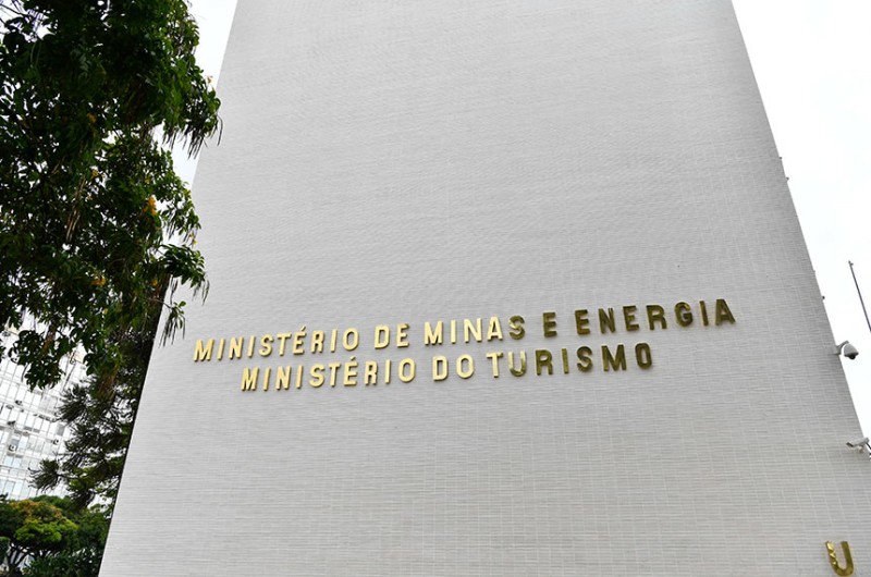 Chega ao Senado MP que autoriza participação privada na exploração de minérios nucleares
