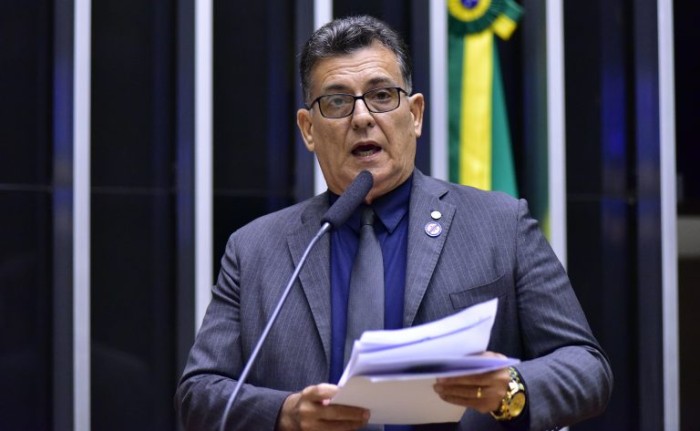 Câmara aprova fixação temporária de preços de serviço de praticagem