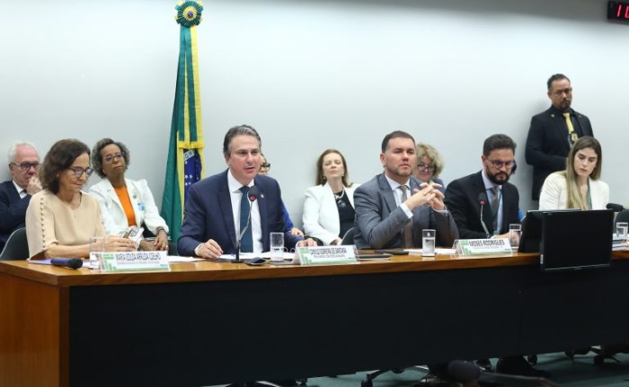 Ministro diz que as questões do Enem foram elaboradas em 2021, durante governo Bolsonaro
