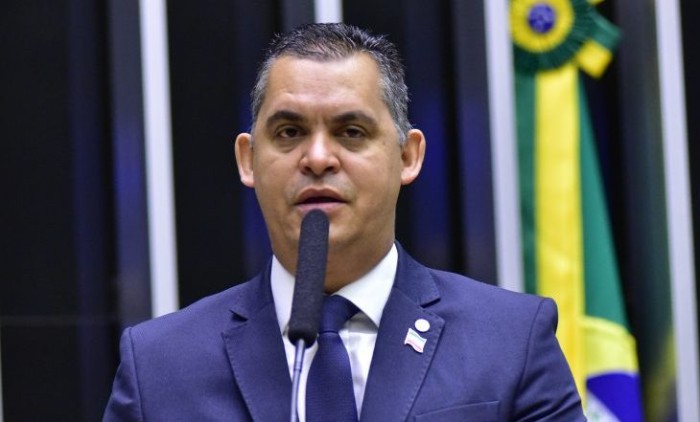 Comissão aprova restrição ao uso de papel reciclado em embalagens de alimentos