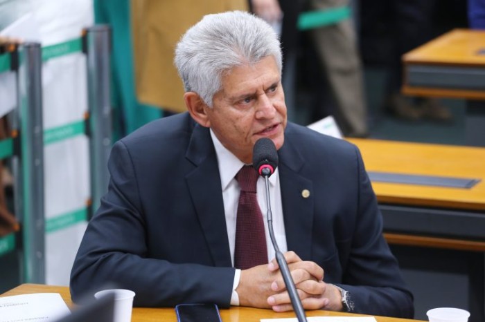Comissão aprova multa para a inclusão de cláusula abusiva em contrato empresarial
