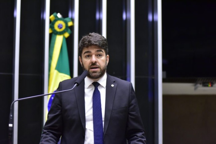 Câmara aprova exploração de energia eólica em alto mar, com reserva para carvão
