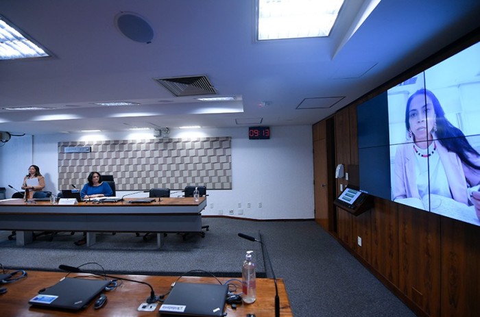 Debatedores apoiam criação do Dia Nacional de Combate ao Estupro