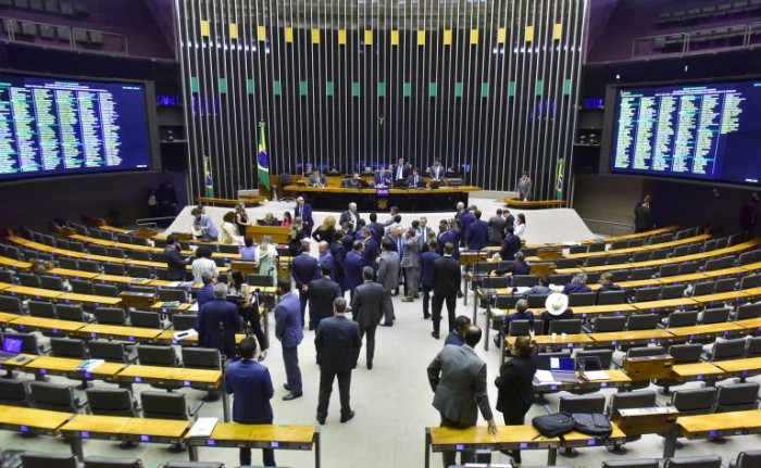 Plenário pode votar proposta de metodologia para compensação de perdas do ICMS