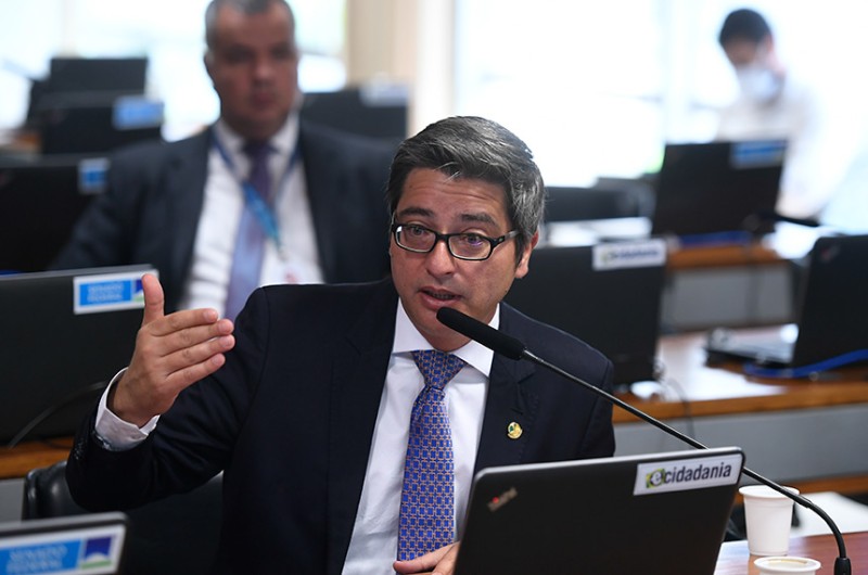 Projeto estabelece regras para compra de participação societária