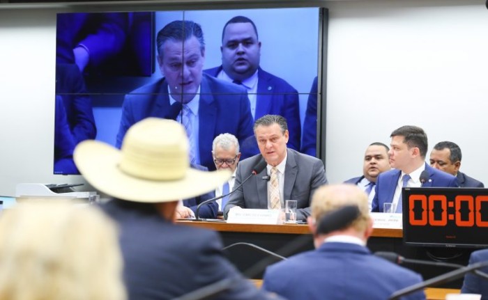 Ministro da Agricultura diz que negocia com equipe econômica mais R$ 500 mi para seguro rural
