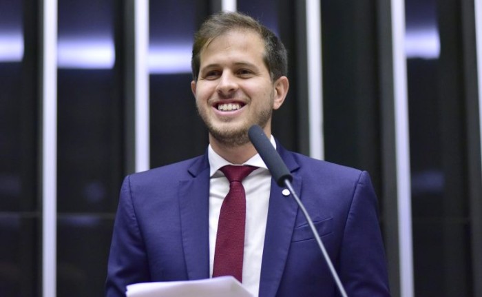 Comissão aprova acesso de estudantes a conteúdo online sobre símbolos nacionais