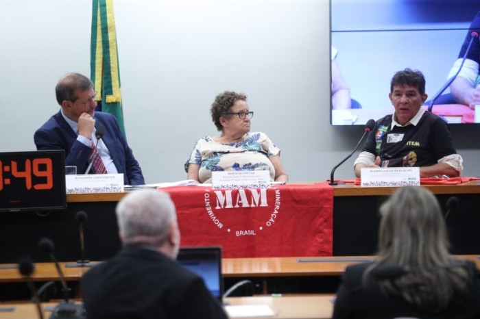 Médicos e sindicatos mostram a precarização do trabalho em mineração