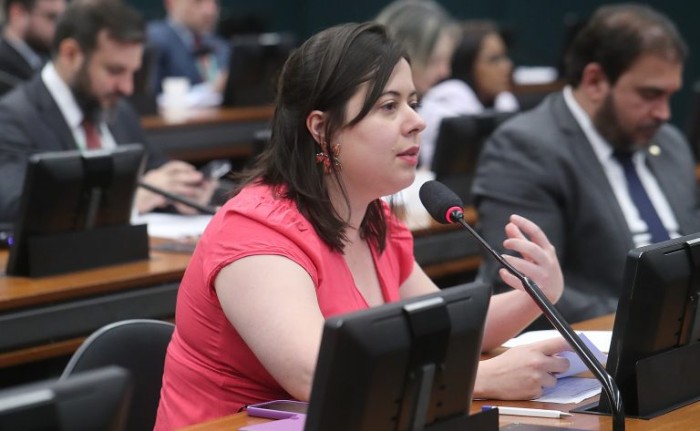 Comissão aprova projeto que reforça proibição da tese de legítima defesa da honra em crimes de feminicídio