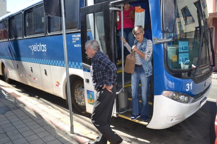 Comissão debate subsídio federal para manter gratuidade de transporte coletivo a idosos