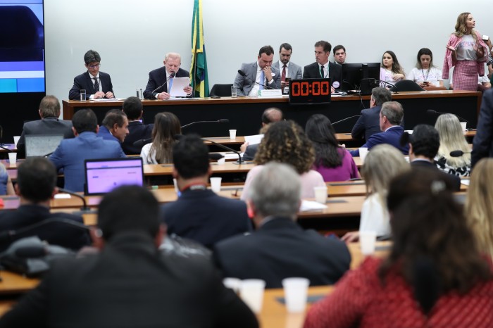 Comissão aprova mais seis relatórios setoriais do Orçamento de 2024