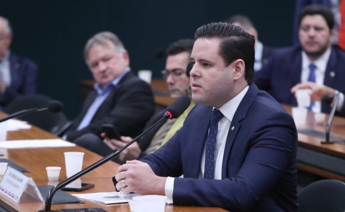 Comissão aprova projeto que ajusta normas militares à Lei Antidrogas