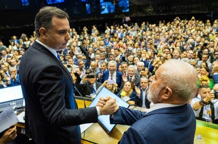 Reforma tributária promulgada: principais mudanças dependem de novas leis