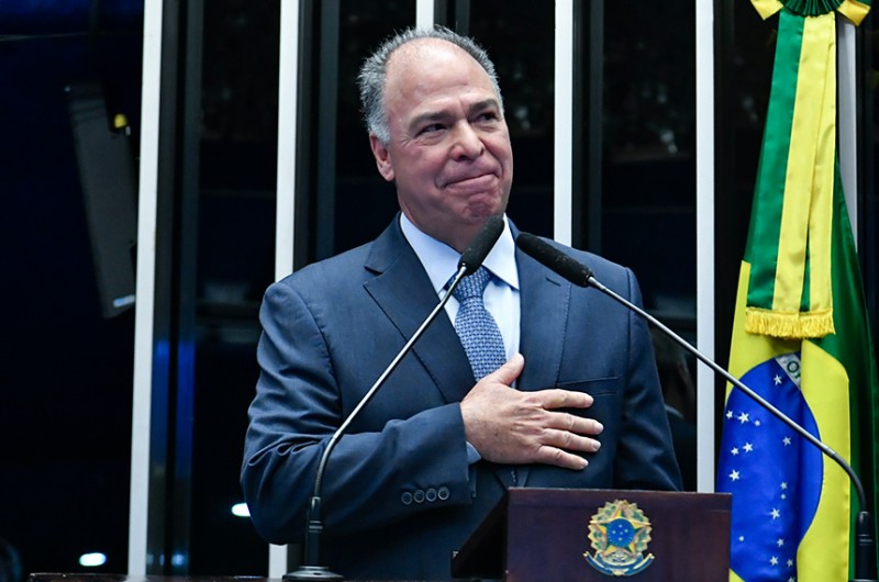 Fernando Bezerra Coelho é homenageado em despedida da Casa