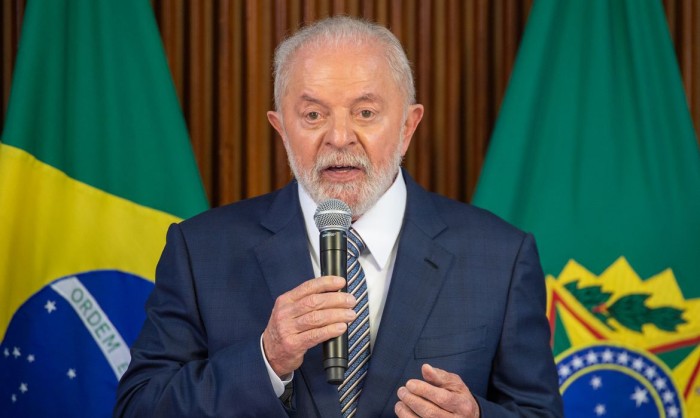 Lula lança primeiro pedra fundamental do campus do ITA em Fortaleza