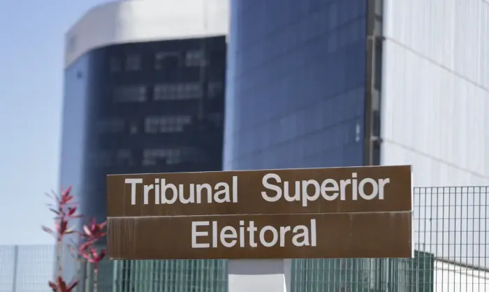 TSE: audiência aborda recursos para mulheres e negros nas eleições 