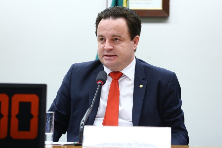 Comissão debate regulação e fiscalização do transporte de passageiros