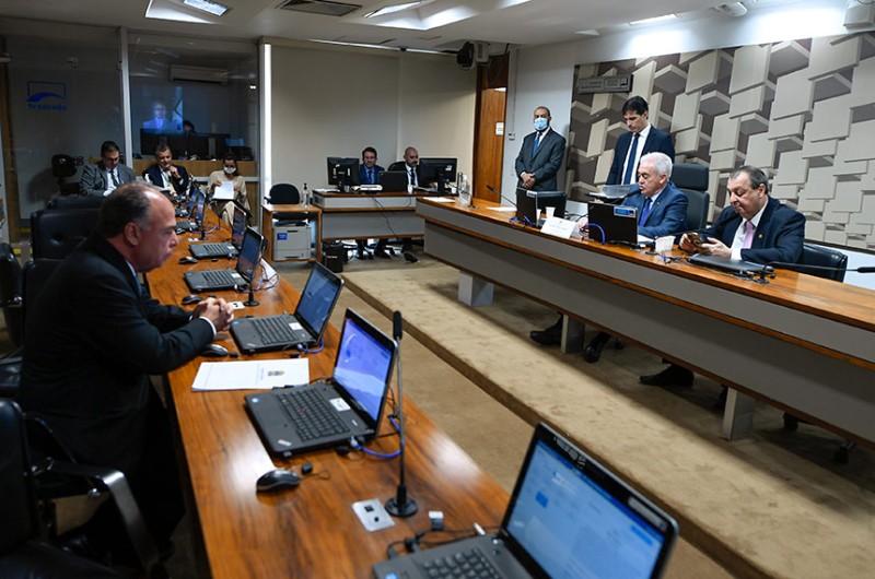 CAE aprova seis autorizações para créditos externos
