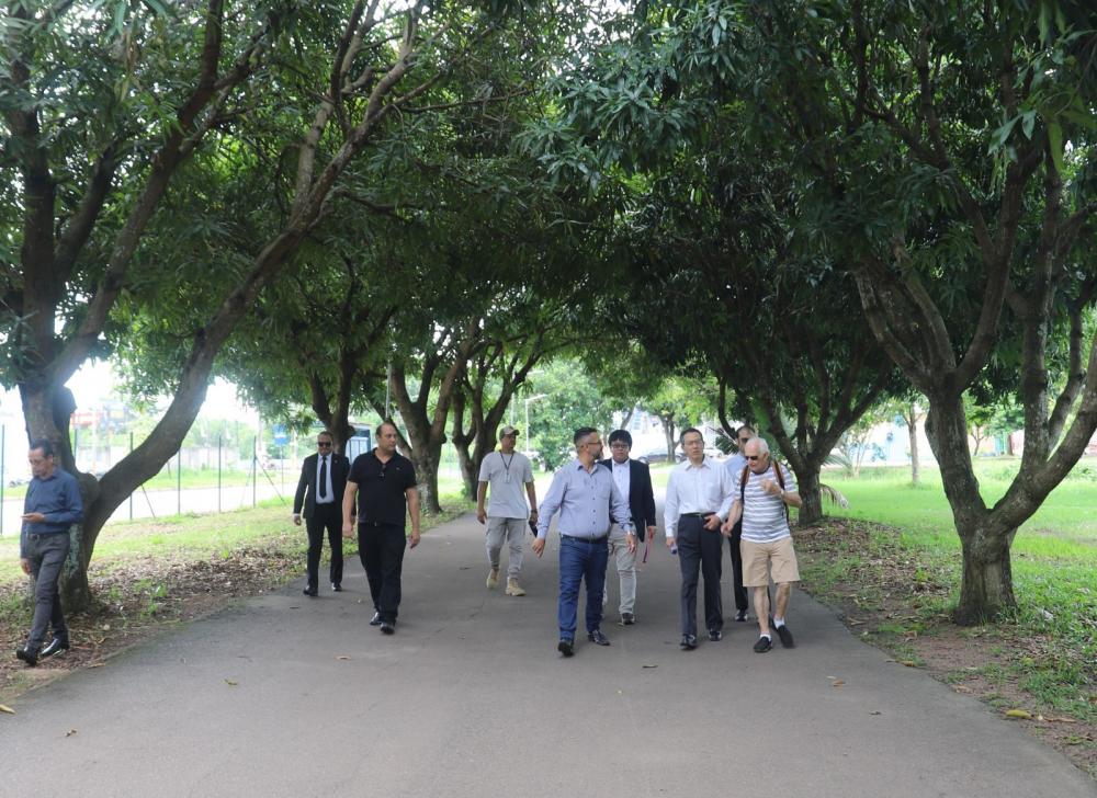 Cônsul geral do Japão visita Skate Park e demonstra interesse em firmar nova parceria