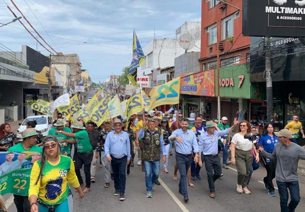 Marcos Rogério faz caminhadas em Porto Velho e agradece apoiadores da ‘onda 22’