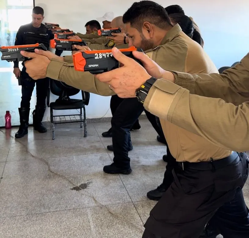 Agentes de Trânsito de Porto Velho são capacitados para uso de armas menos letais
